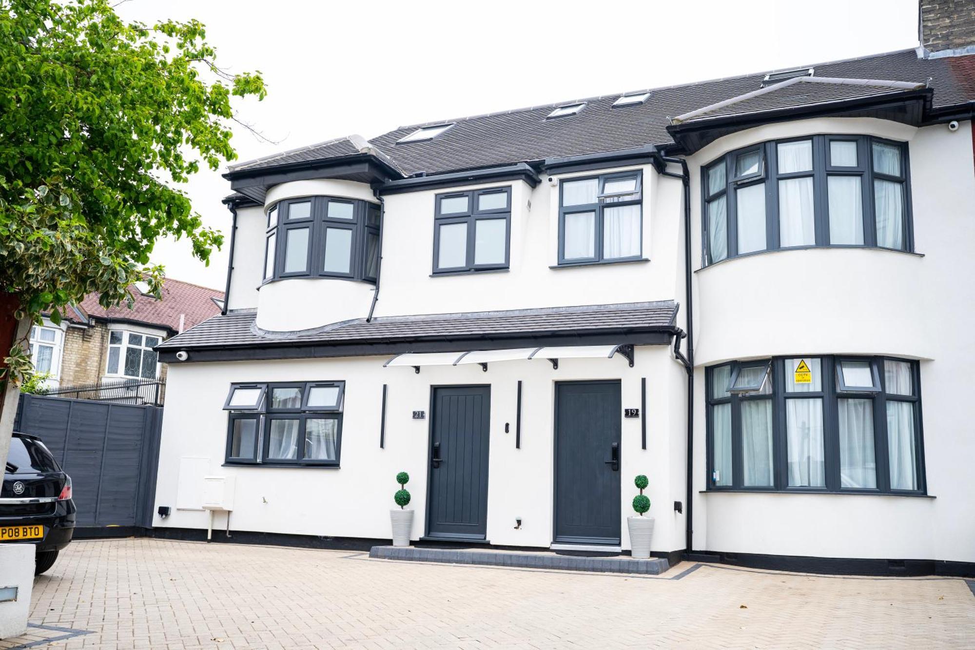 Paragraph Edmonton Palmers Green Bagian luar foto