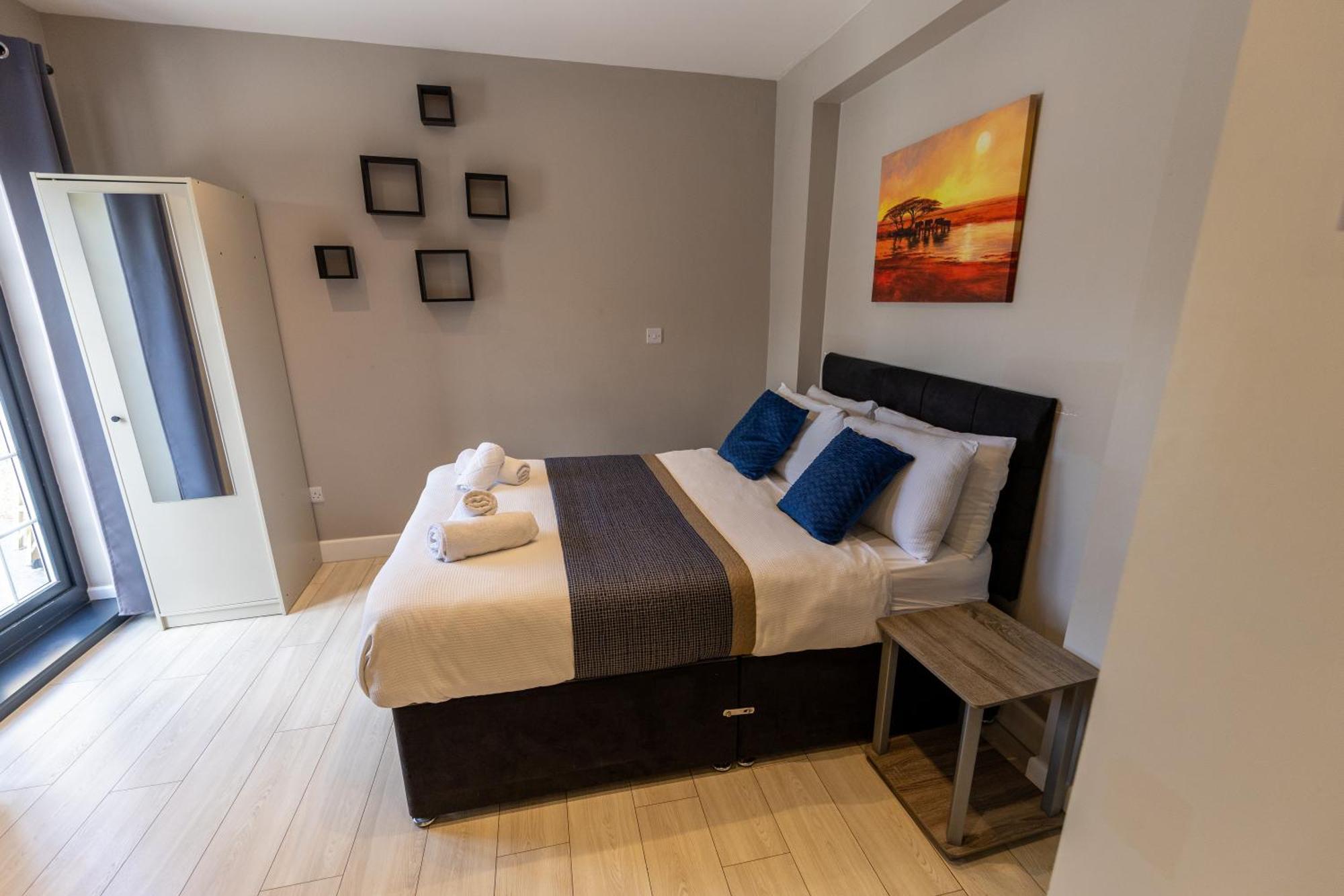 Paragraph Edmonton Palmers Green Bagian luar foto