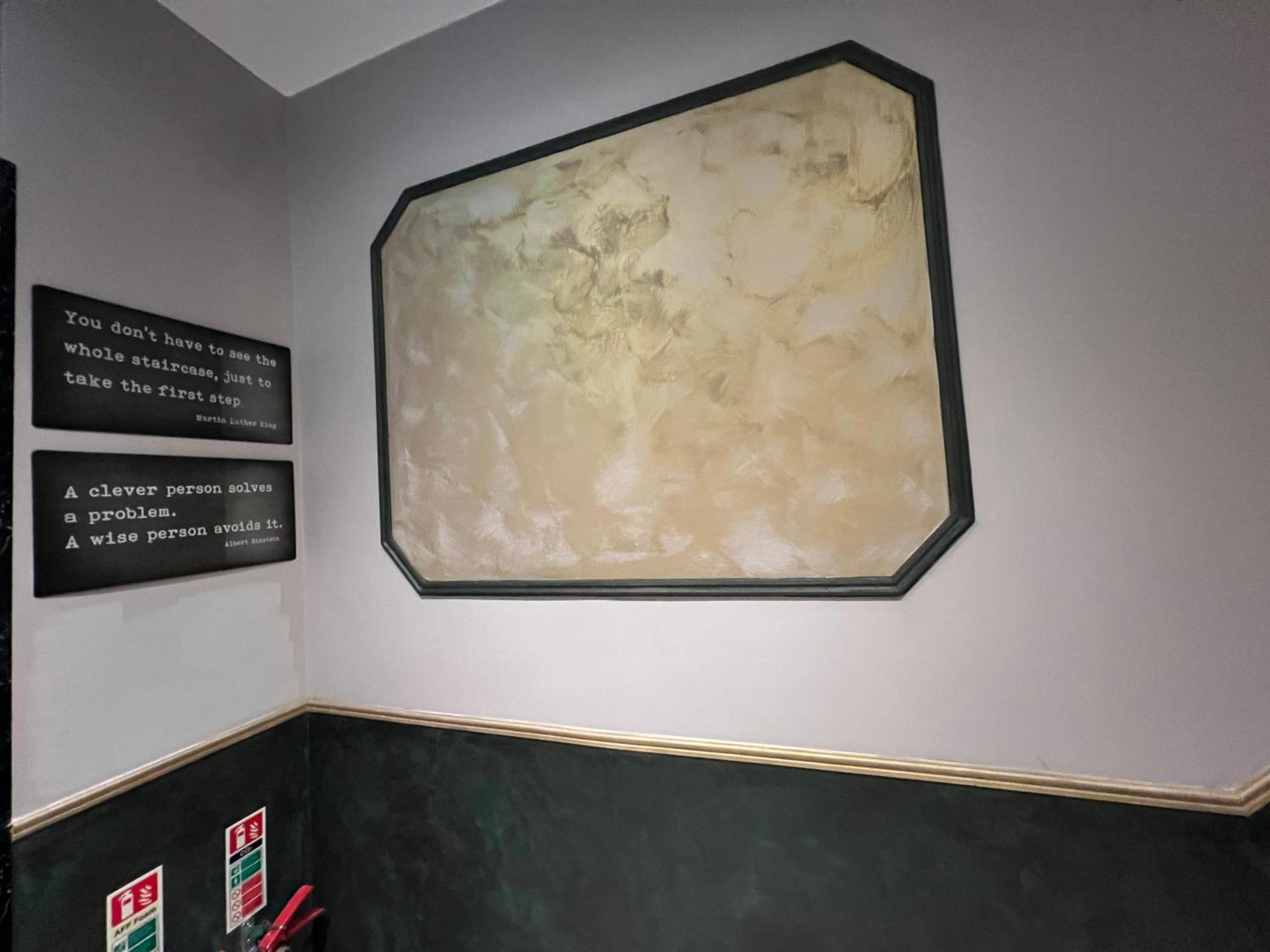 Paragraph Edmonton Palmers Green Bagian luar foto